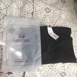 High-waisted Shaper panty#NWT